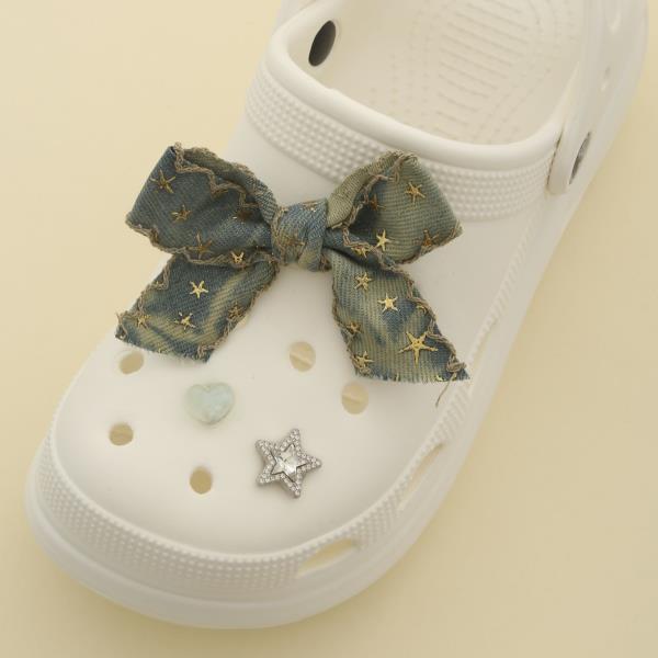 DENIM BOW STAR SHOE CHARM