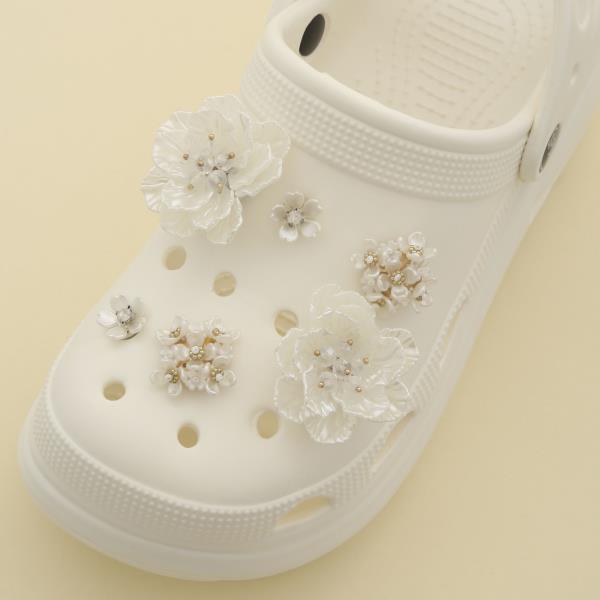 FLOWERS SHOE CHARM