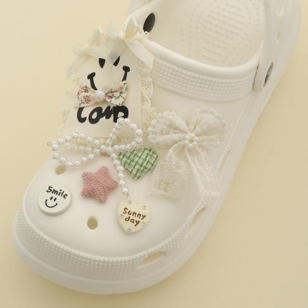 LACE BOW PEARL BEAD BOW SHOE CHARM