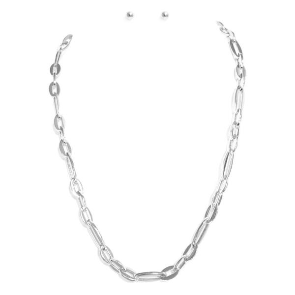 STAINLESS FLAT OVAL CHAIN LINK NECKLACE