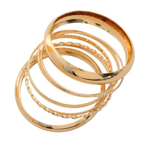 TEXTURED BANGLE BRACELET SET