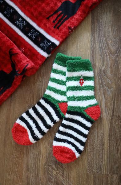 CHRISTMAS FUZZY SOCKS SET 12 PAIRS