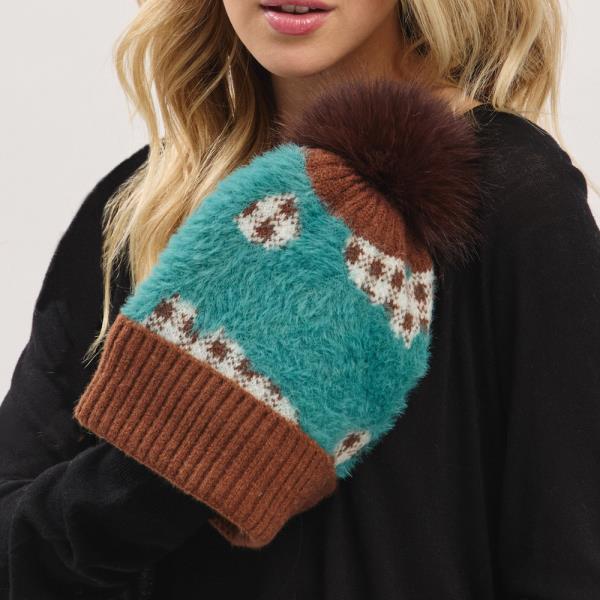 PLAID PATTERN FUR MIXED FLEECED POM POM BEANIE