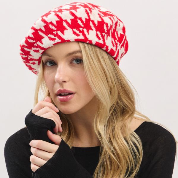 HOUNDSTOOTH KNIT BERET