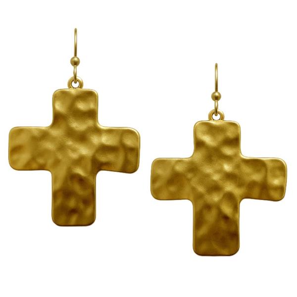 HAMMERED METAL CROSS DANGLE EARRING