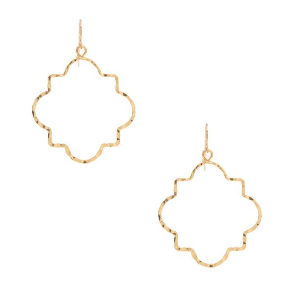CUT OUT MOROCCAN SHAPE DANGLE EARRING