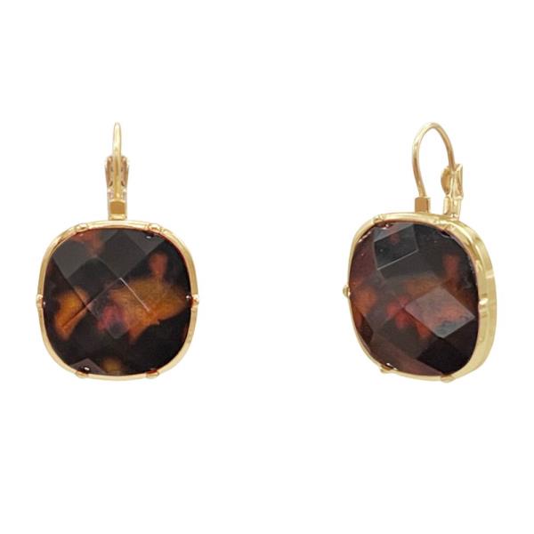 TORTOISE PATTERN EARRING