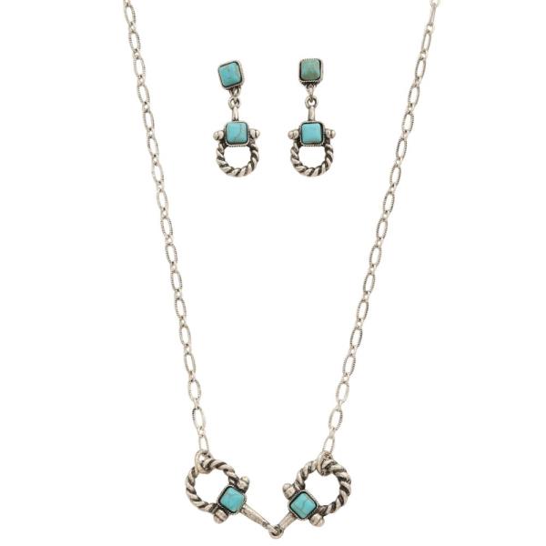 TURQUOISE BEAD HORSEBIT PENDANT NECKLACE