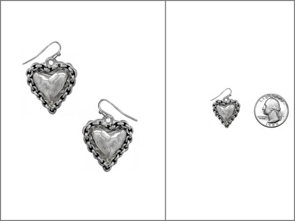 HEART SHAPE METAL EARRING