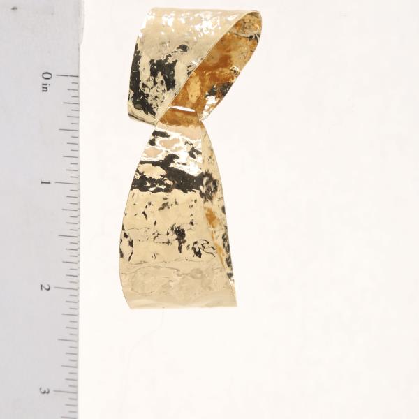 SDJ RUFFLE METAL EARRING