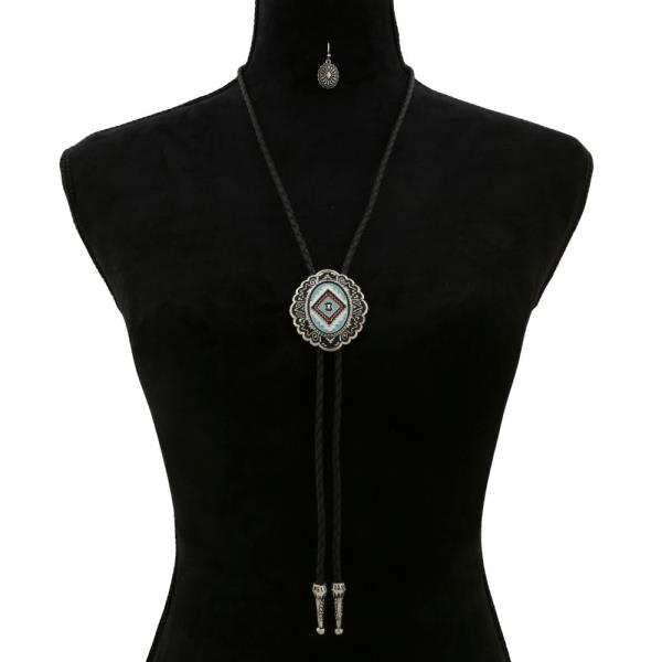 WESTERN STYLE CONCHO CORD NECKLACE