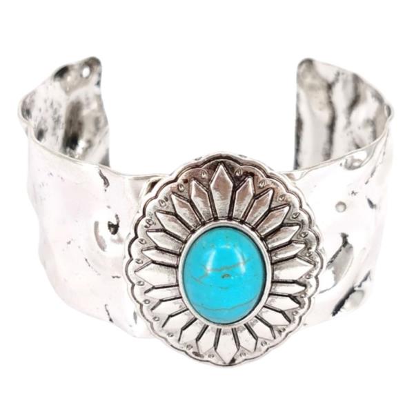 WESTERN STYLE CONCHO TURQUOISE BEAD METAL CUFF BRACELET