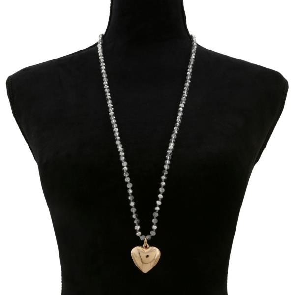 HEART PENDANT BEADED NECKLACE