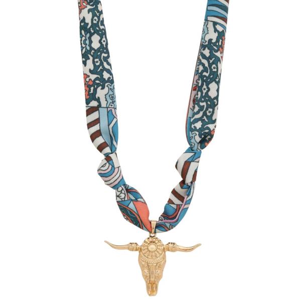 CATTLE SKULL PENDANT FABRIC NECKLACE