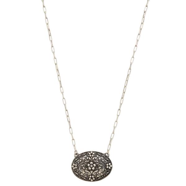 WESTERN STYLE OVAL PENDANT NECKLACE