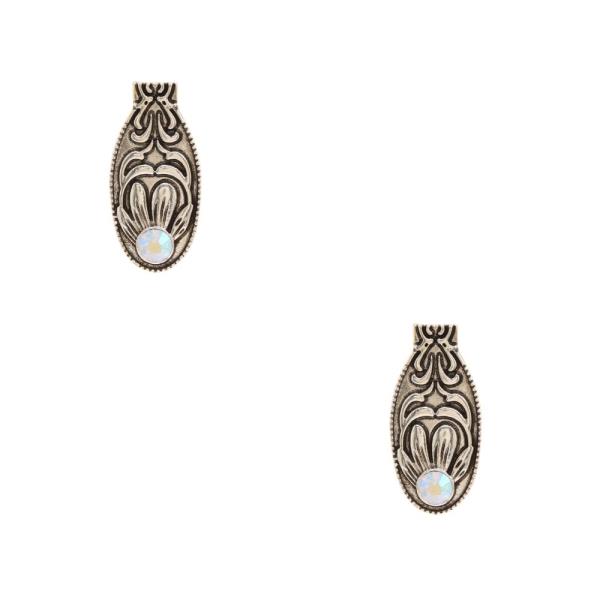 WESTERN STYLE OVAL METAL EARRING