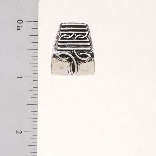 WESTERN METAL EARRING