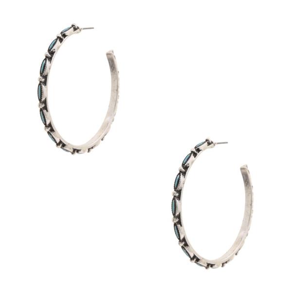 WESTERN STYLE OVAL TURQUOISE BEAD EDGE OPEN HOOP EARRING