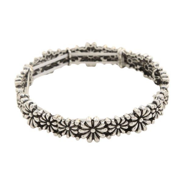 FLOWER PATTERN METAL BRACELET
