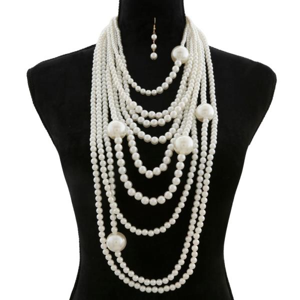 CHUNKY PEARL BEAD LAYERED NECKLACE
