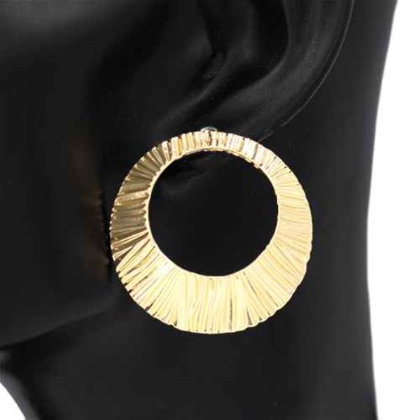 TEXTURED LINED ROUND METAL EARRING