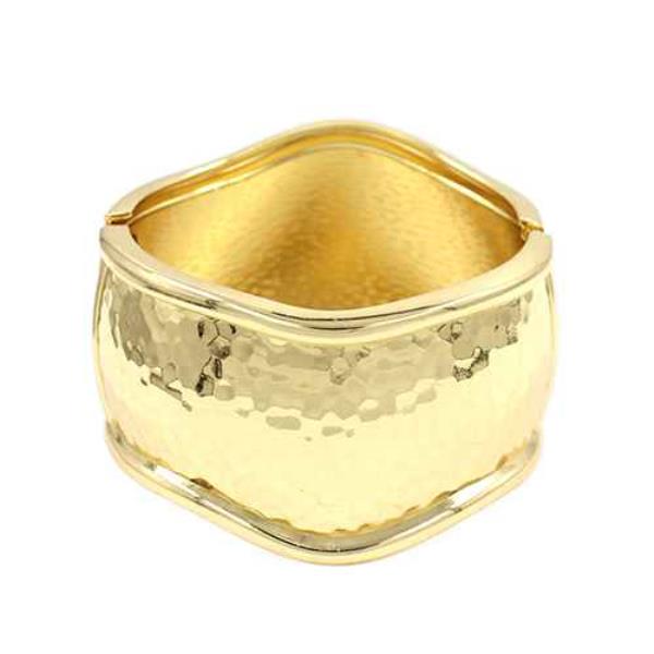 HAMMERED METAL BANGLE BRACELET