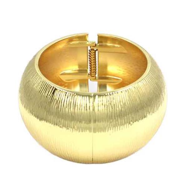 LINED METAL BANGLE BRACELET