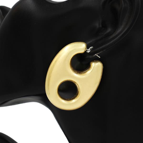 OVAL CUT OUT CIRCLE METAL EARRING