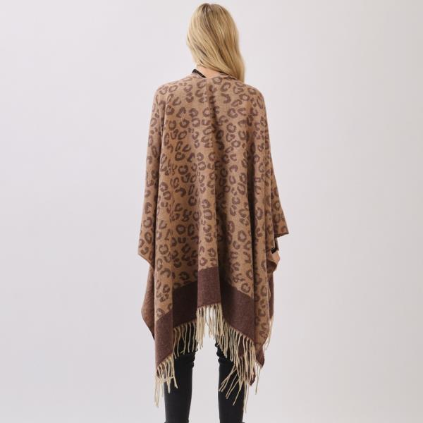 LEOPARD PATTERN FRINGE RUANA