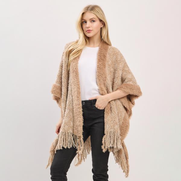 AZTEC PATTERN FRINGE RUANA