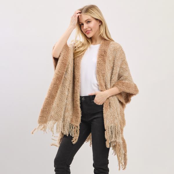 AZTEC PATTERN FRINGE RUANA
