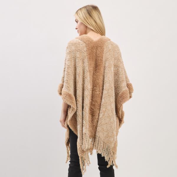 AZTEC PATTERN FRINGE RUANA