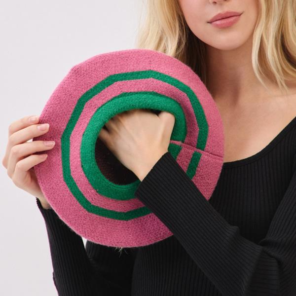 KNITTED STRIPED BERET HAT