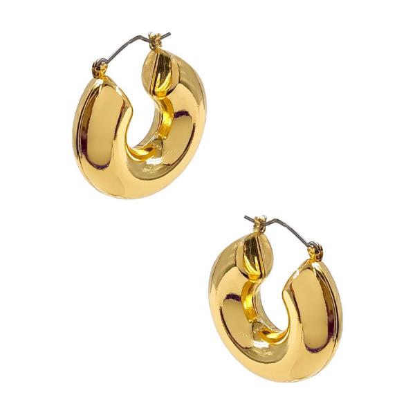 PUFFY HOOP METAL EARRING