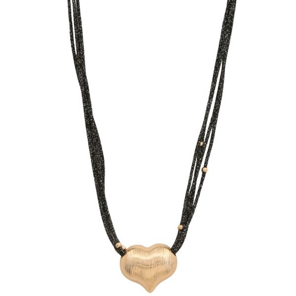 HEART PENDANT THREAD NECKLACE