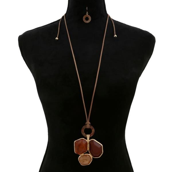 STONE MULTI SHAPE PENDANT NECKLACE