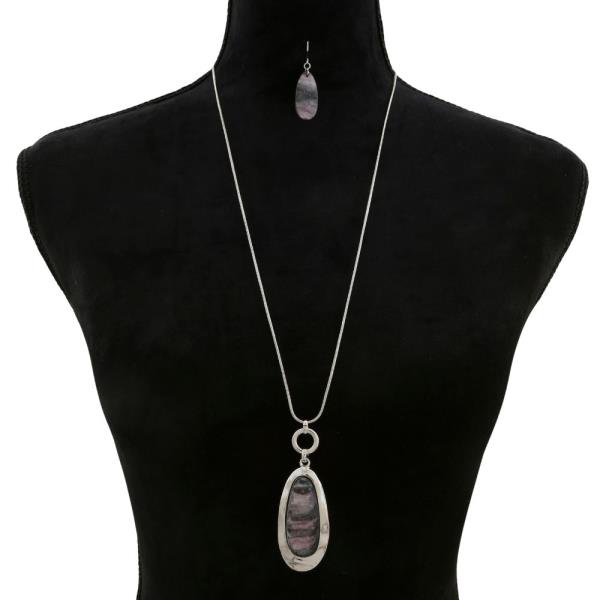 STONE OVAL PENDANT NECKLACE