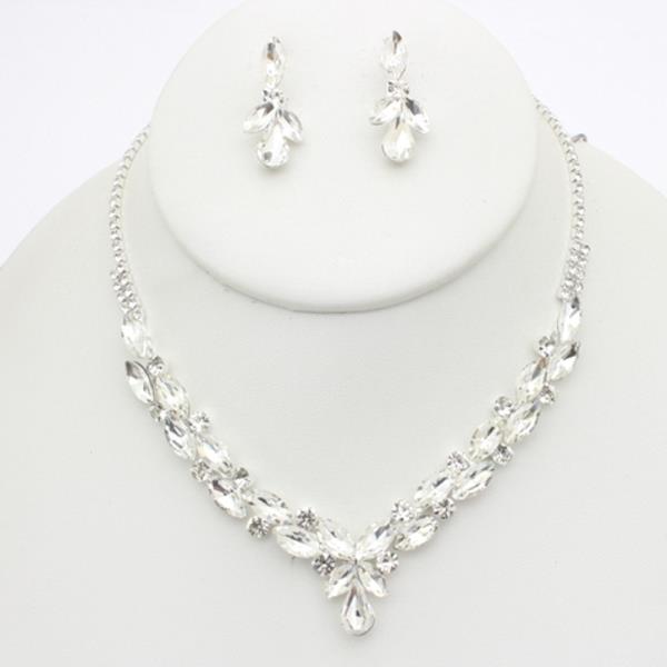RHINESTONE V NECKLACE EARRING SET