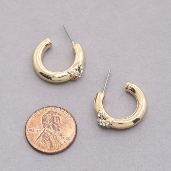 SODAJO OPEN HOOP CRISS CROSS GOLD DIPPED EARRING
