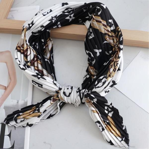 FALK SILK BANDANA NECK SCARF