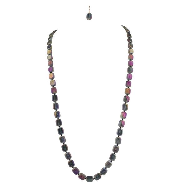 SQUARE BEAD NECKLACE