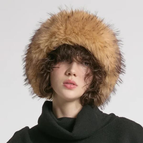 Noir Russian Hat