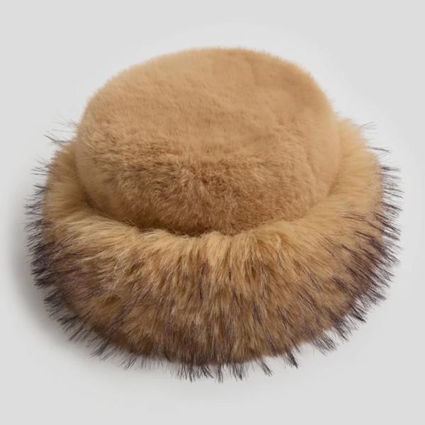 Noir Russian Hat