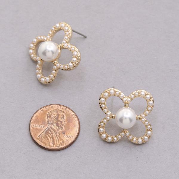 PEARL BEAD CLOVER SHAPE EARRING