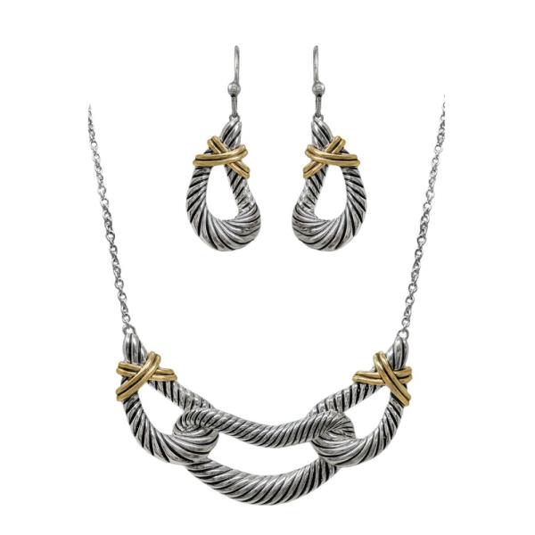 ROPE TEXTURE METAL NECKLACE