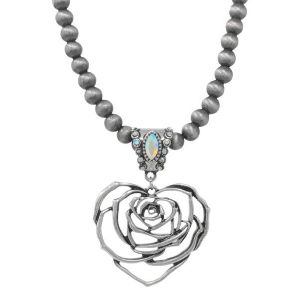 WESTERN HEART ROSE BEADED NECKLACE