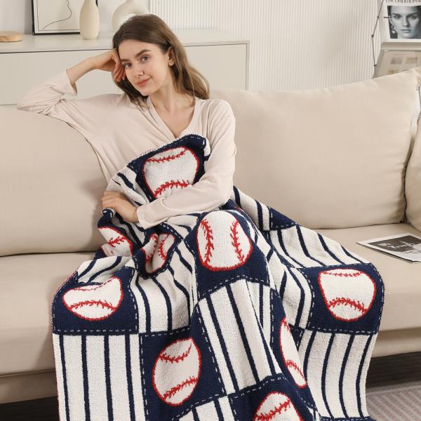 BASEBALLS THROW BLANKET