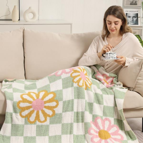 FLORAL AND CHECKERED THROW BLANKET