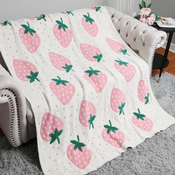 STRAWBERRIES THROW BLANKET