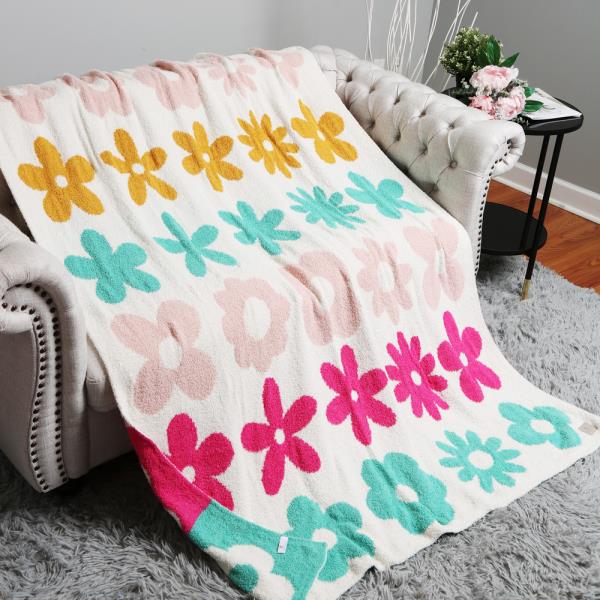 MULTICOLOR FLORAL REVERSIBLE THROW BLANKET
